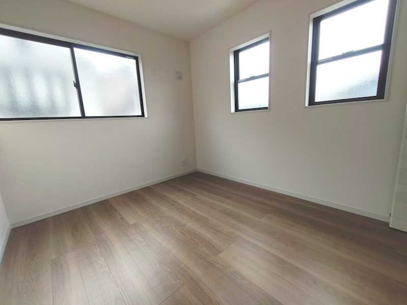 お子様部屋、書斎、ご趣味の部屋にいかがですか 東香里元町LiveleGardenS全2棟新築分譲住宅地内1号棟 その他