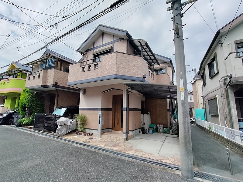 茨木市上野町　中古一戸建 外観写真