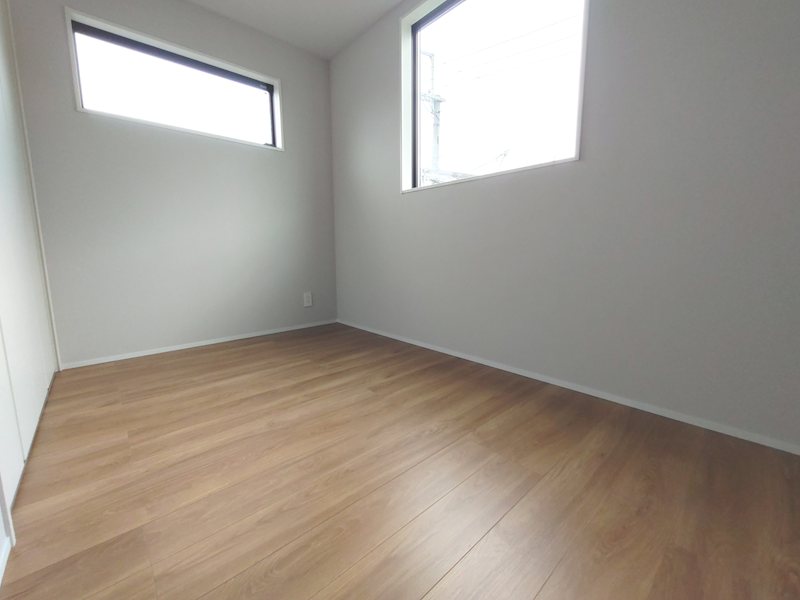 北側洋室。お子様部屋、書斎、ご趣味の部屋にいかがですか 宮之阪3丁目2区画新築分譲住宅2号棟 その他