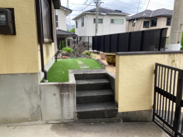 高槻市日吉台六番町　中古一戸建 現地写真（庭）