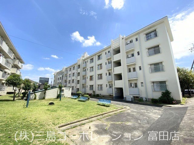 翠が丘団地2号棟 外観写真