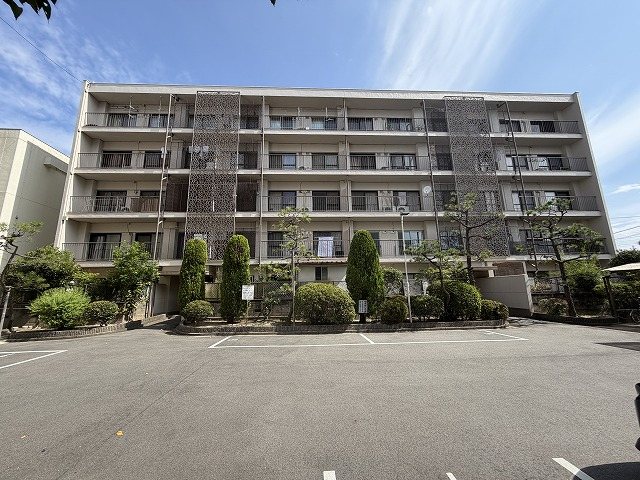 摂津マンションB棟  外観写真