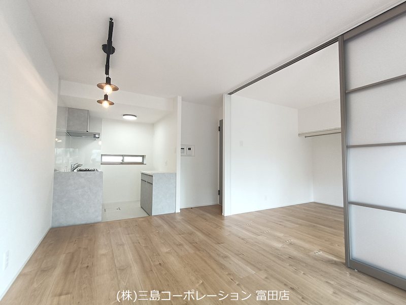 摂津マンションB棟  内観写真（リビング）