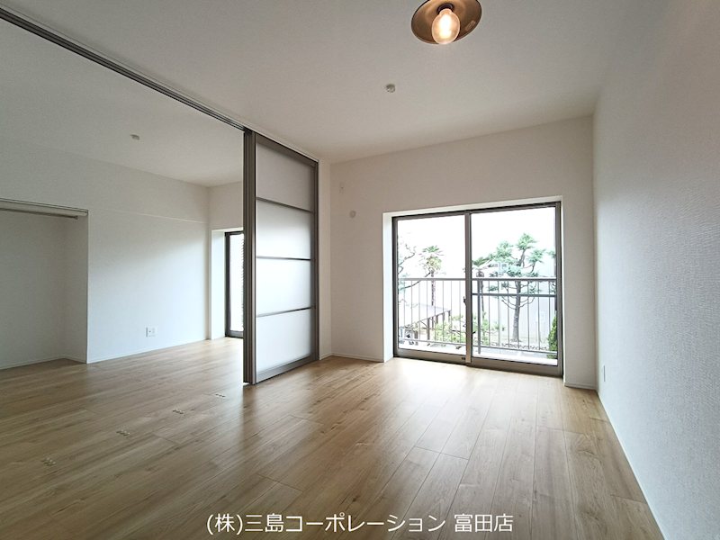 摂津マンションB棟  内観写真（リビング）