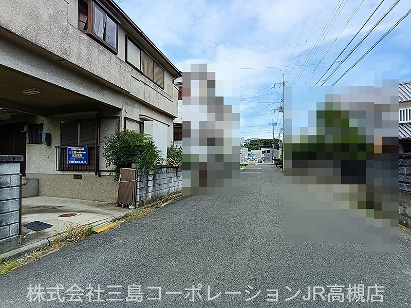 大阪府高槻市土室町 現地写真（前面道路含む現地写真）