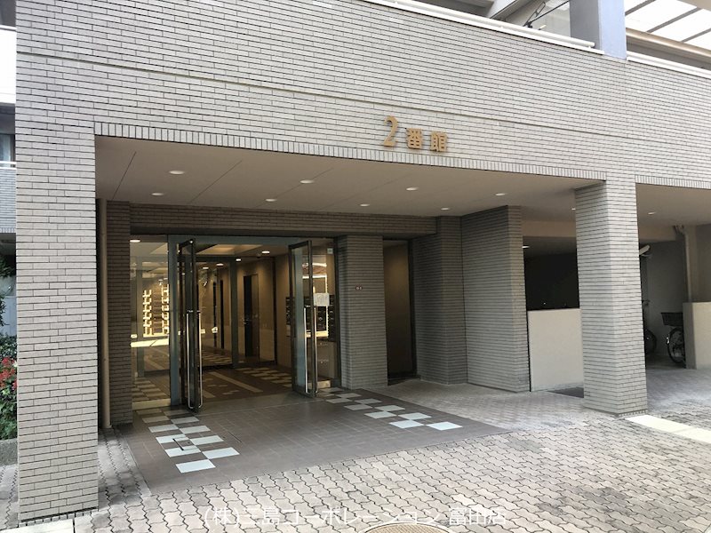 阪急ヒルズコート高槻2番館  共用部写真（エントランス）