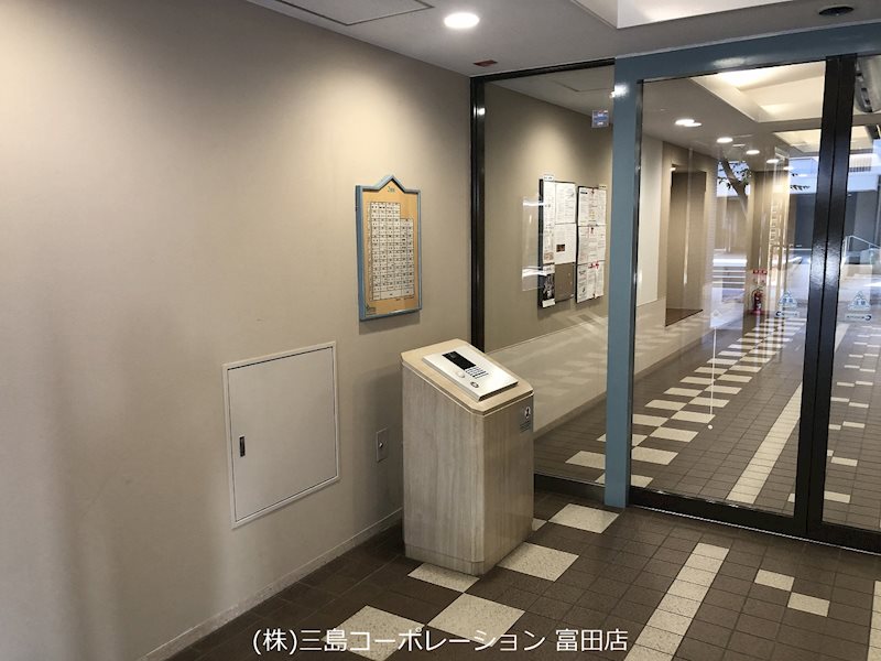 阪急ヒルズコート高槻2番館  共用部写真（ロビー）