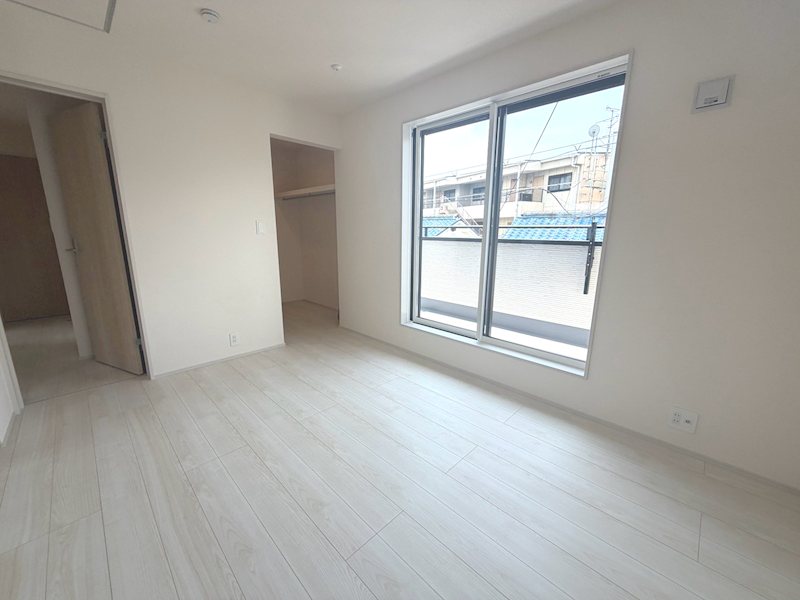 将来2部屋にすることができる洋室6帖と5.25帖 山之上2丁目全3棟新築分譲地内1号棟 その他