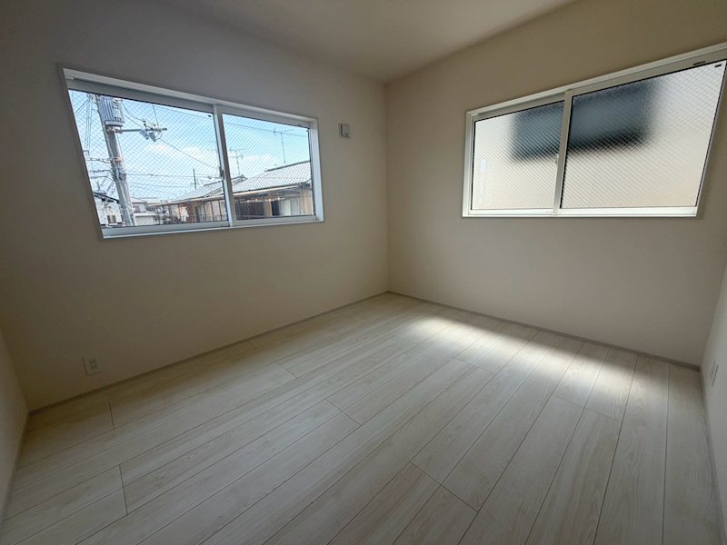 洋室5.25帖 書斎や趣味のお部屋にいかがでしょうか 山之上2丁目全3棟新築分譲地内1号棟 その他
