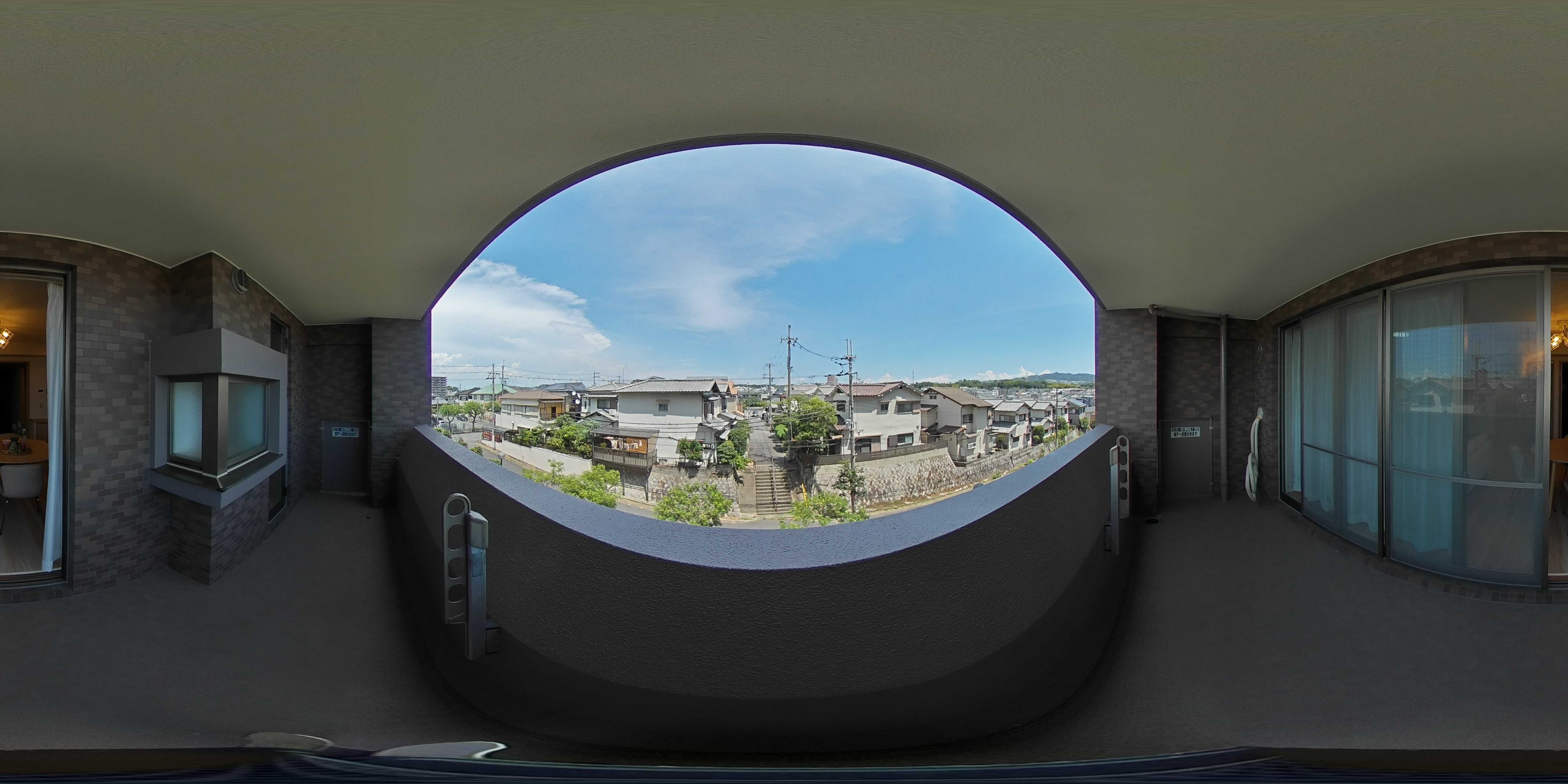 ライオンズガーデン枚方藤阪 現地写真（バルコニー）