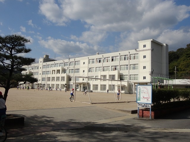 高槻市立北清水小学校 高槻市松が丘4丁目 売土地 周辺画像6