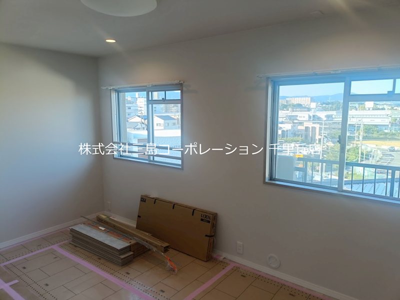 メゾン千里丘T棟  内観写真（リビング以外の居室）