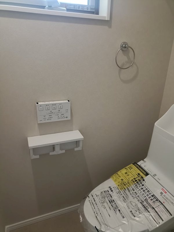 1階トイレ SUMIKA 摂津市香露園 その他