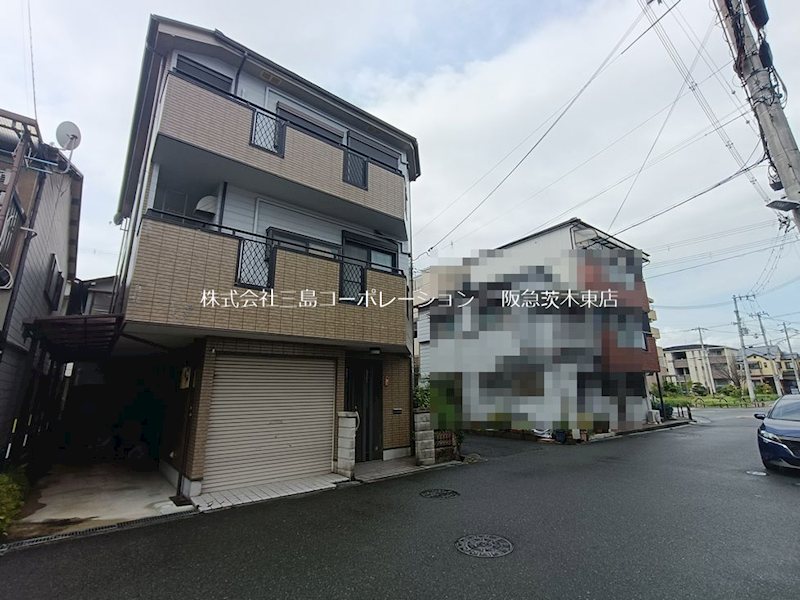 茨木市玉櫛2丁目　事務所付住宅 現地写真（前面道路含む現地写真）