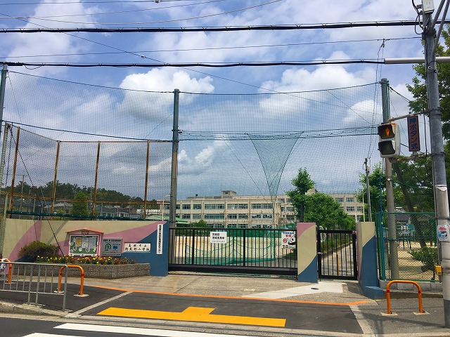 高槻市立阿武野小学校 高槻市土室町 売土地 周辺画像3