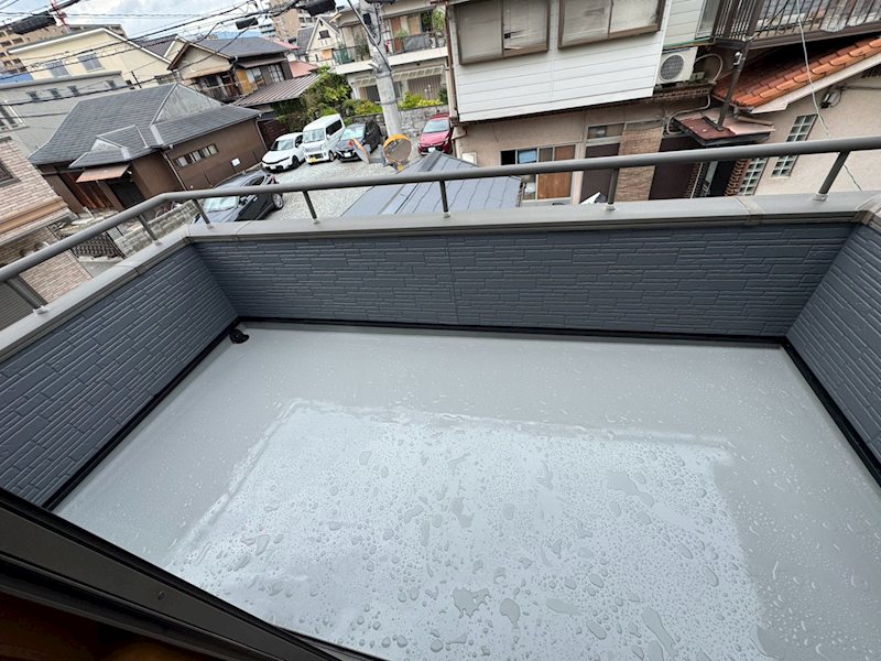 茨木市春日1丁目　中古一戸建 現地写真（バルコニー）