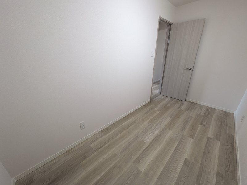 茄子作北町一戸建再生既存住宅 内観写真（リビング以外の居室）