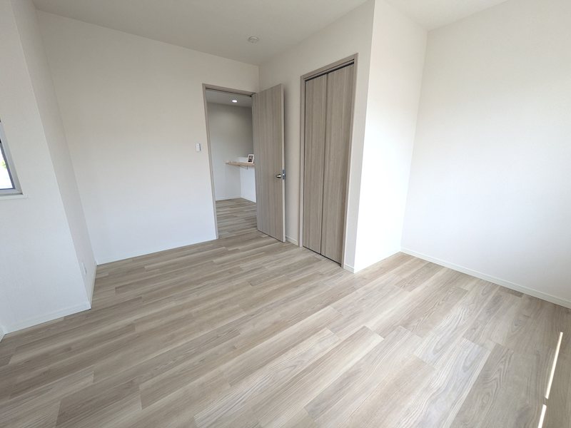 茄子作北町一戸建再生既存住宅 内観写真（リビング以外の居室）