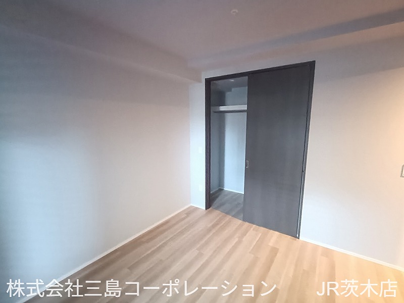 ジオ茨木中穂積 内観写真（リビング以外の居室）