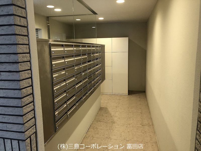 グランノア高槻阿武山VENTO 共用部写真（ロビー）