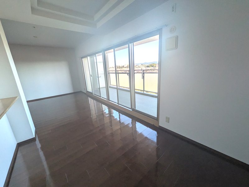 リバティパーク枚方B棟 内観写真（リビング）