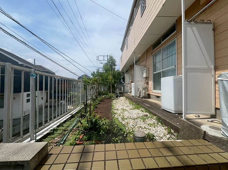 神奈川県横浜市保土ケ谷区峰岡町２丁目 現地写真（庭）