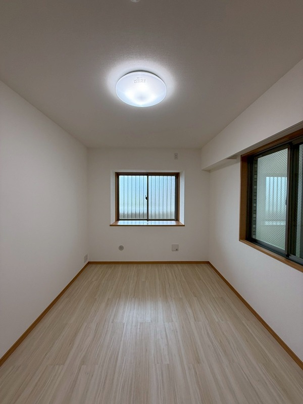 神奈川県相模原市南区相南１丁目 内観写真（リビング以外の居室）