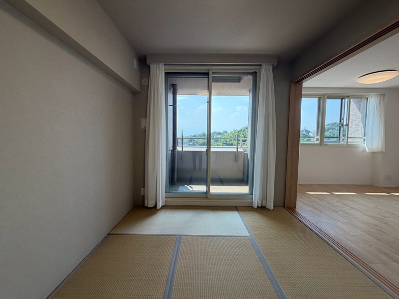 神奈川県横浜市鶴見区東寺尾中台 内観写真（リビング以外の居室）