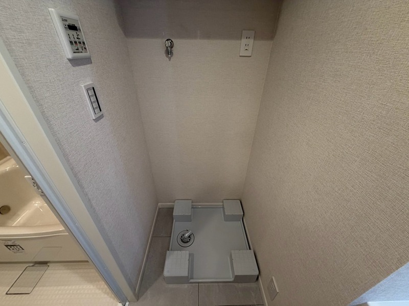 神奈川県横浜市鶴見区矢向１丁目 内観写真（洗面台・洗面所）
