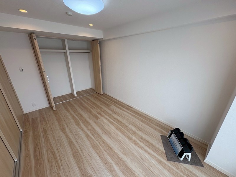エンゼルハイム浦和中尾 内観写真（リビング以外の居室）