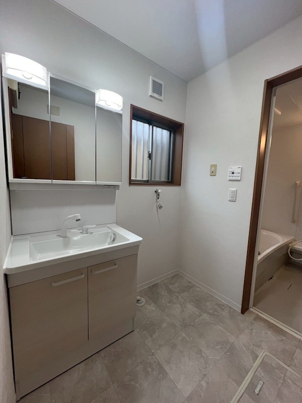 北区日進町1丁目 内観写真（洗面台・洗面所）