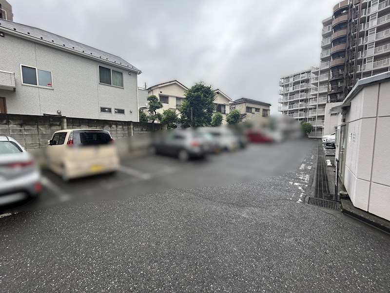 コスモ川口サンスクエア 共用部写真（駐車場）