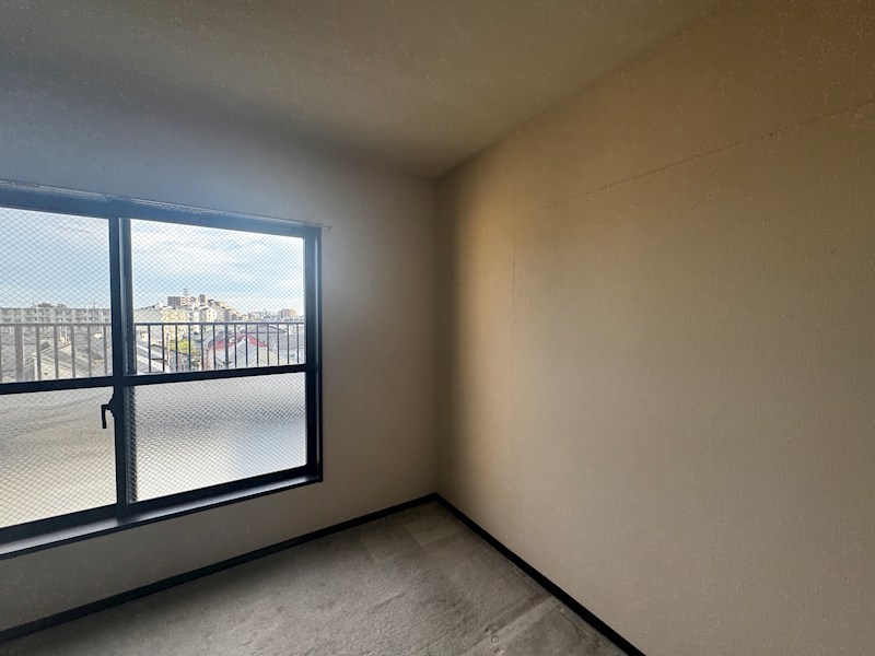 ライオンズマンション大宮吉野原 内観写真（子供部屋）