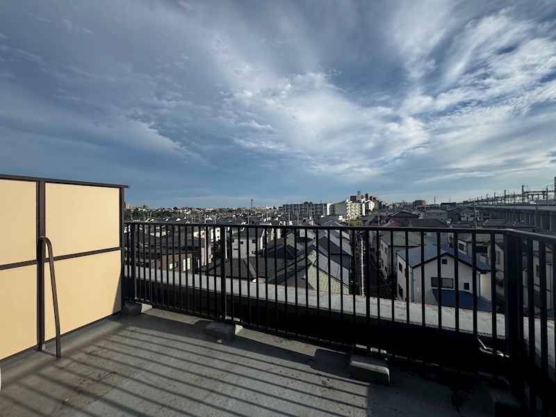 ライオンズマンション大宮吉野原 現地写真（バルコニー）