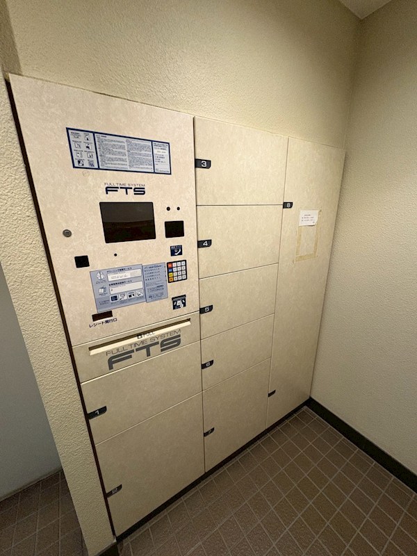 川口青木パーク・ホームズ 共用部写真（エントランス）