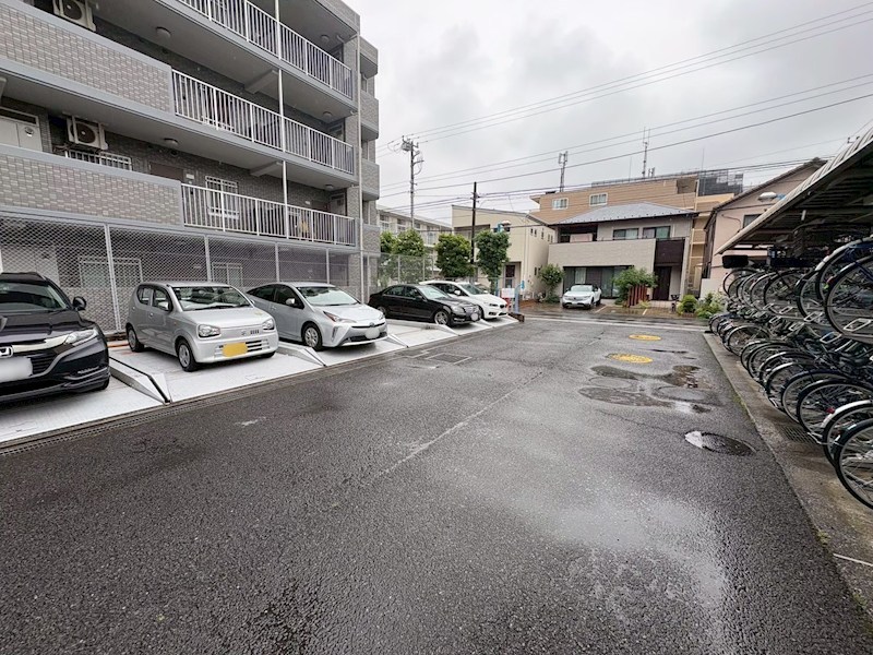 ソフィア上福岡 共用部写真（駐車場）