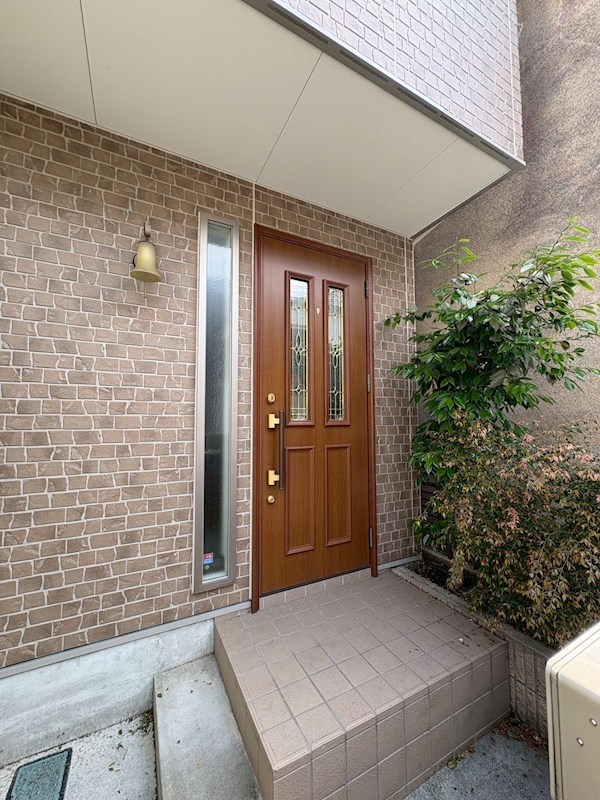 富士見市水谷東３丁目 現地写真（玄関）
