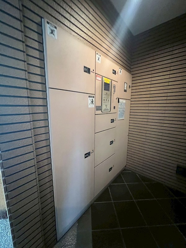 ライフピア蕨南町壱番館 共用部写真（エントランス）