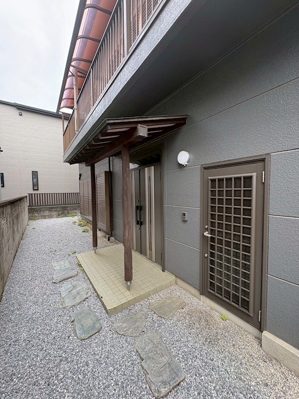 川越市岸町２丁目 現地写真（玄関）