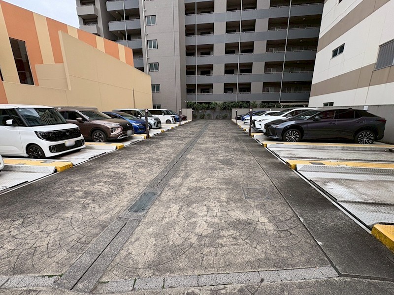 マートルコート志木慶応通り 共用部写真（駐車場）