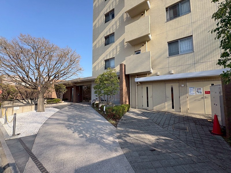 イニシア大宮日進 共用部写真（エントランス）