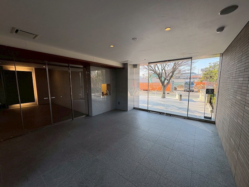 イニシア大宮日進 共用部写真（エントランス）