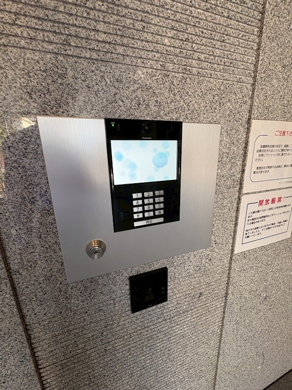 イニシア大宮日進 共用部写真（エントランス）