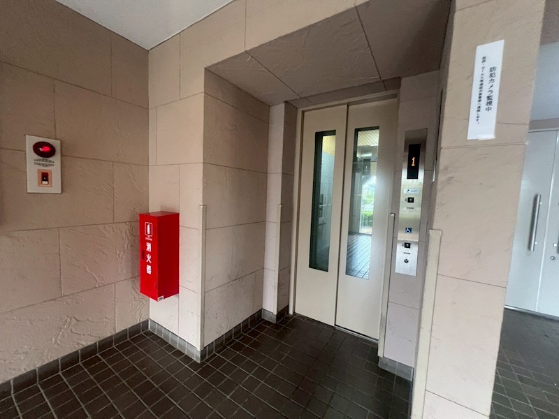 アミティ草加 共用部写真（エントランス）