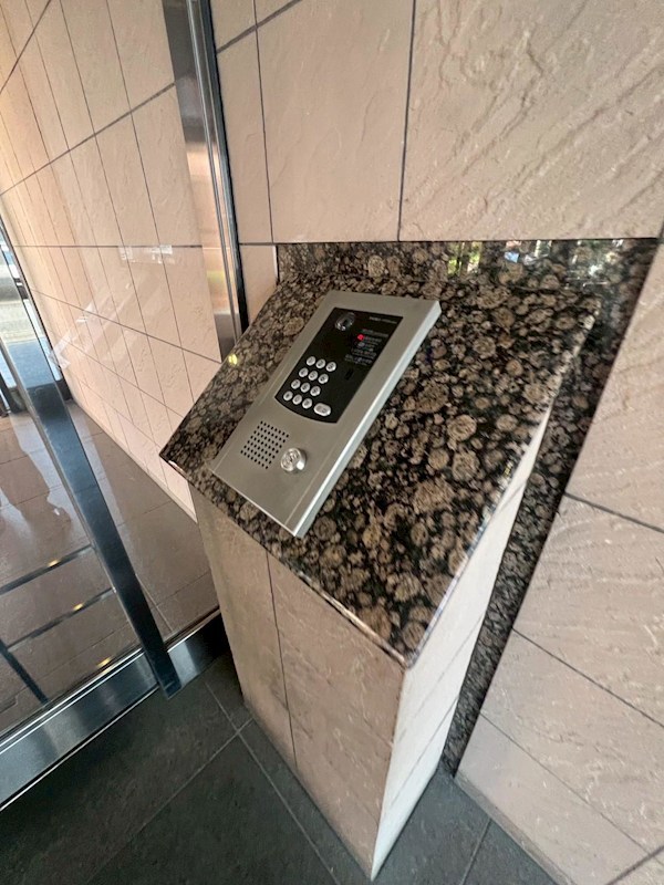 コスモフェスタ蕨 共用部写真（エントランス）