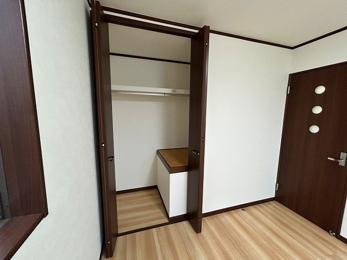 草加市新里町 内観写真（子供部屋）