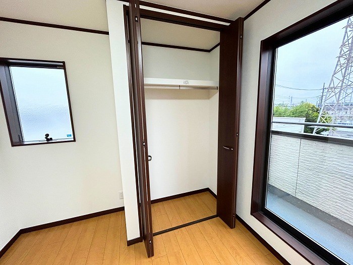 草加市新里町 内観写真（リビング以外の居室）