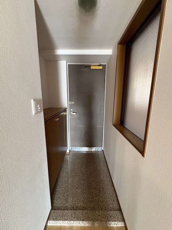 クリオ鶴瀬壱番館 現地写真（玄関）
