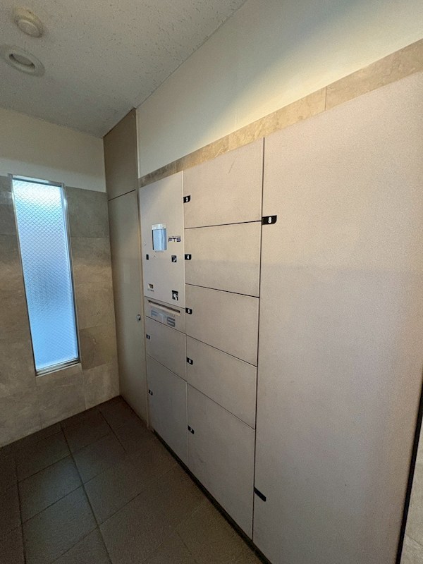 クリオ鶴瀬壱番館 共用部写真（エントランス）
