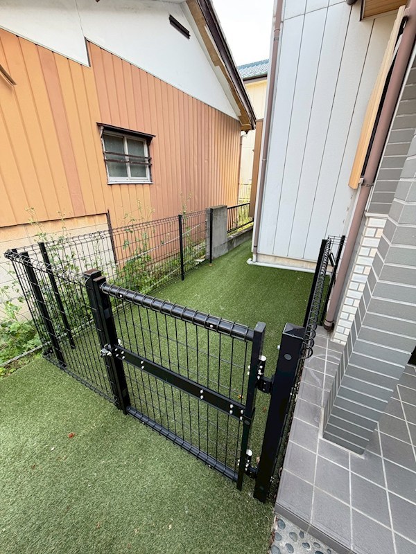 川越市石原町２丁目 現地写真（玄関）